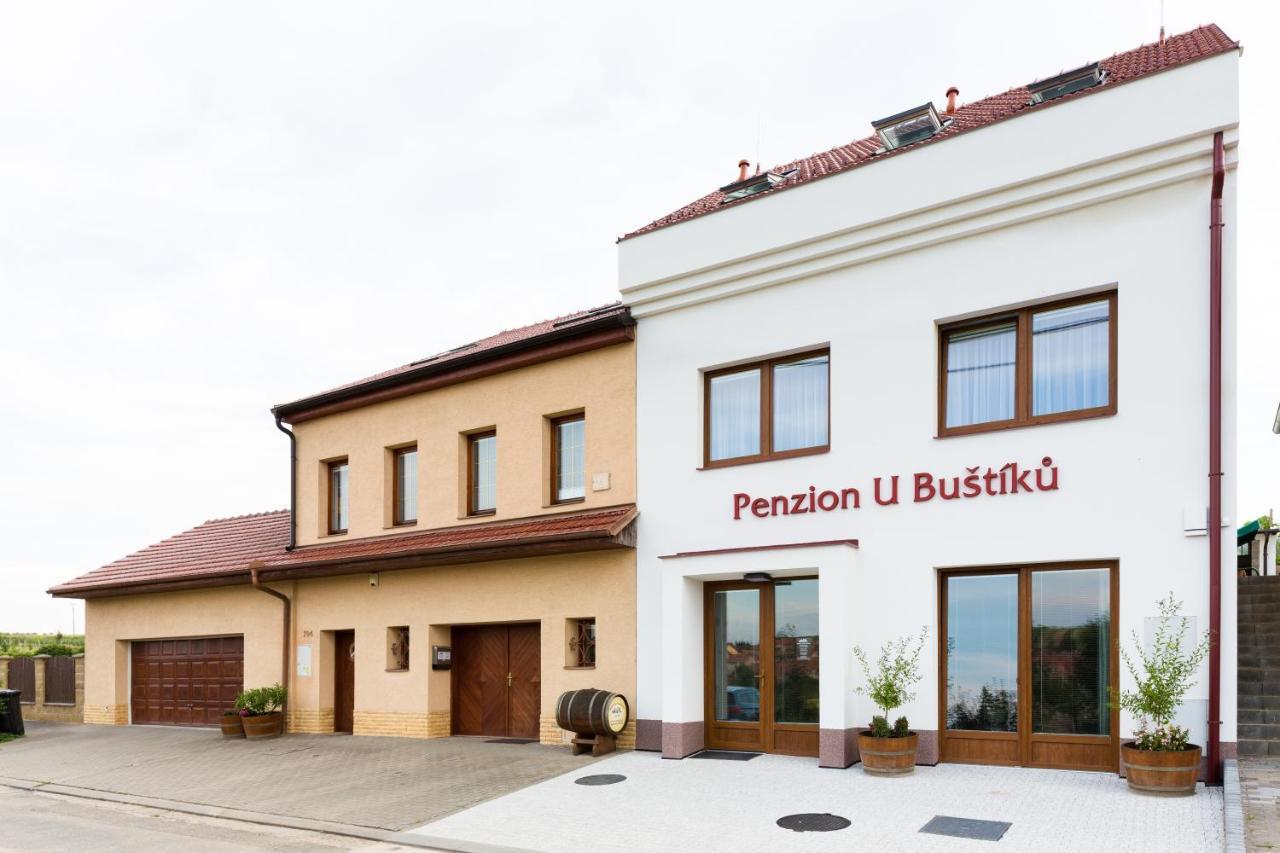 Penzion U Bustiku Sardice Extérieur photo